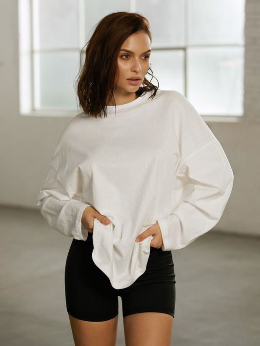 Street Essential - Crewneck Long Sleeve Top