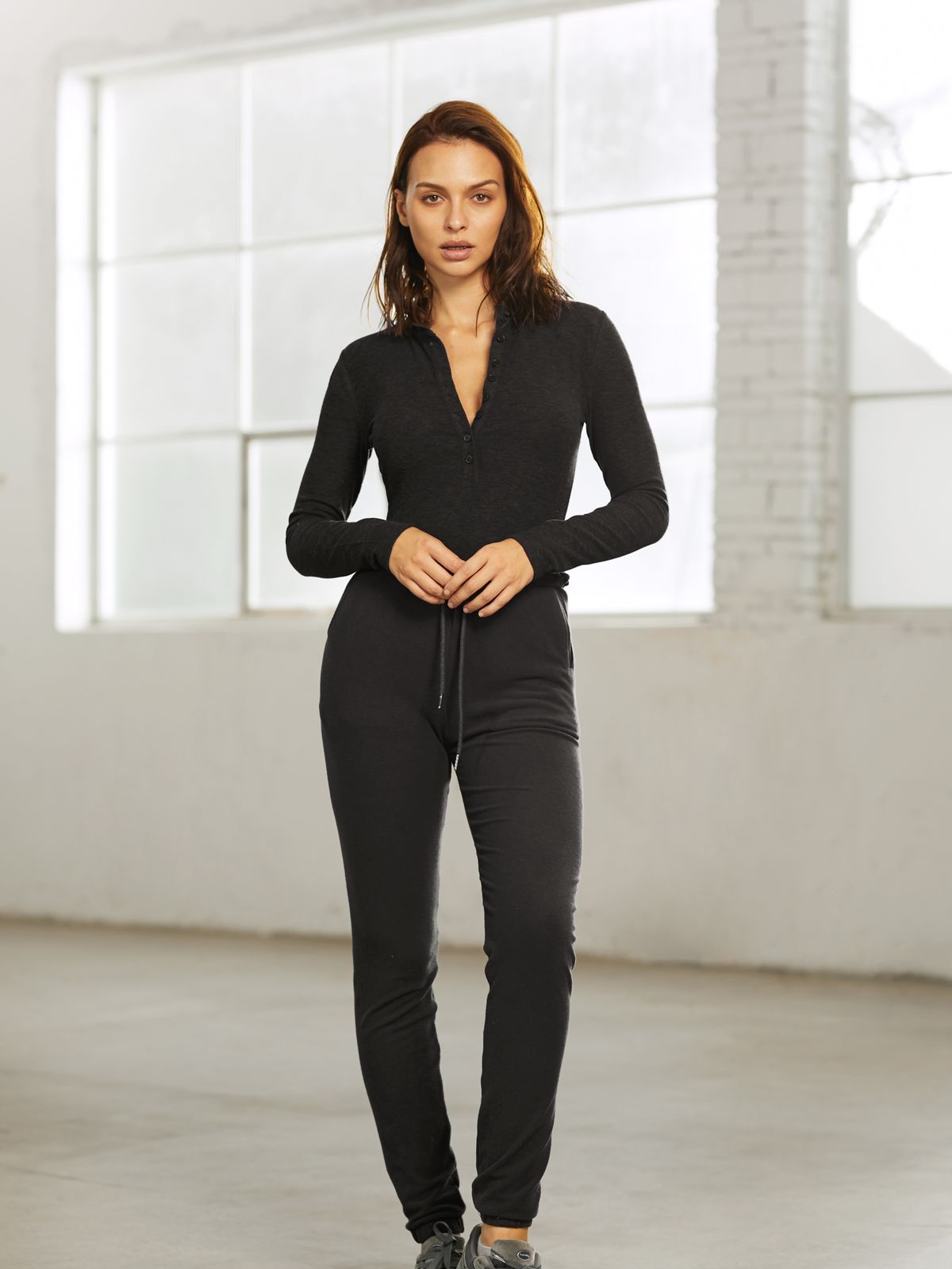 Street Essential - Long Sleeve Half Zip Skintight Top