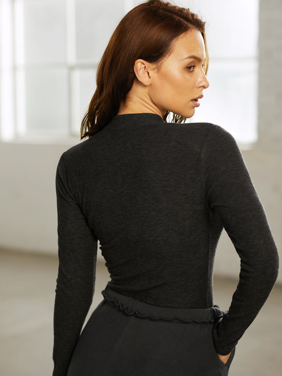 Street Essential - Long Sleeve Half Zip Skintight Top