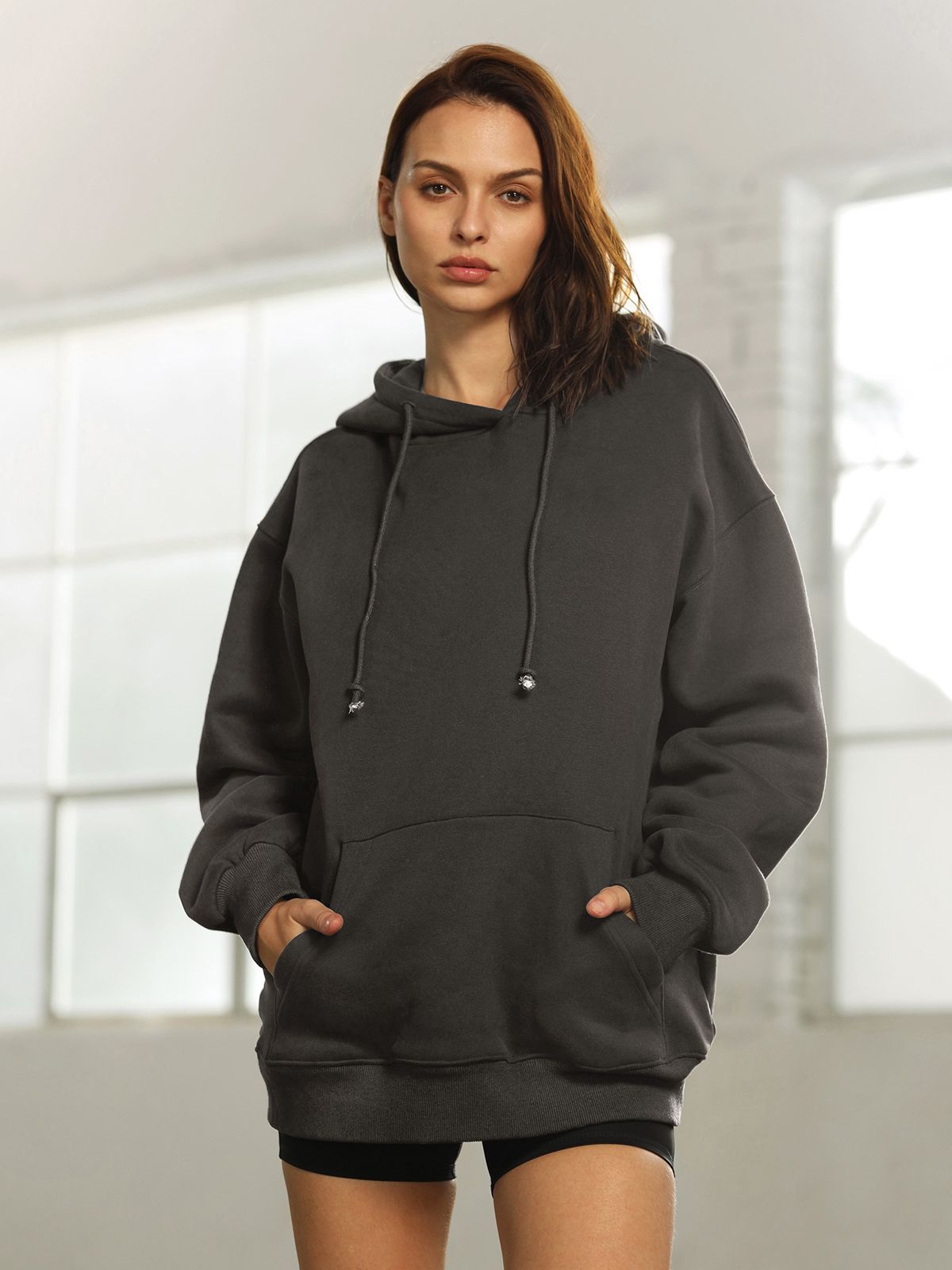 Street Essential - Oversized Classic Hoodie