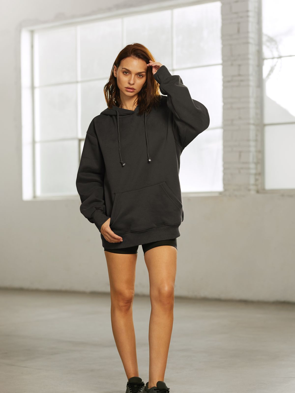 Street Essential - Oversized Classic Hoodie