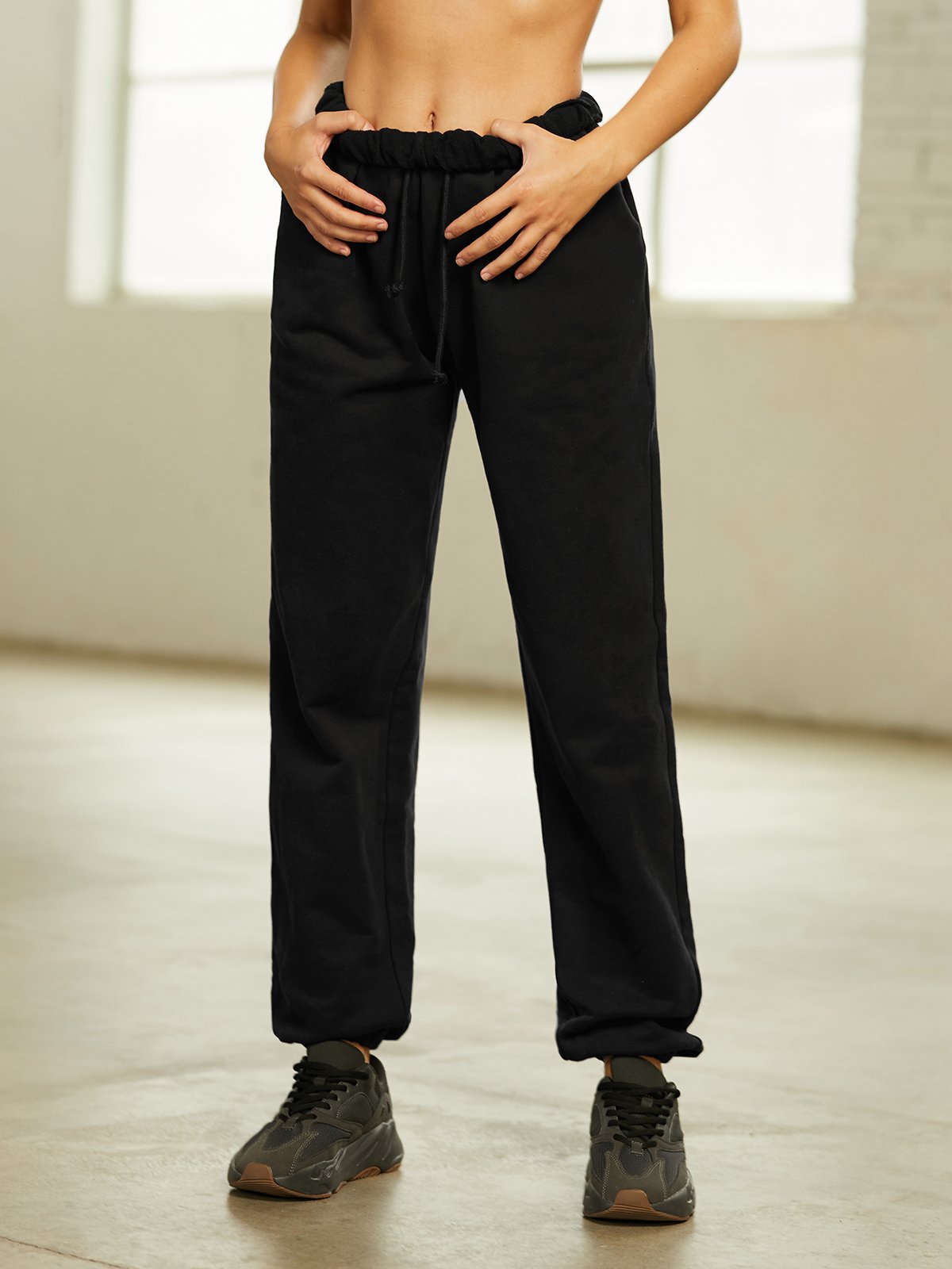 Street Essential - Relaxed Fit Sweatpants