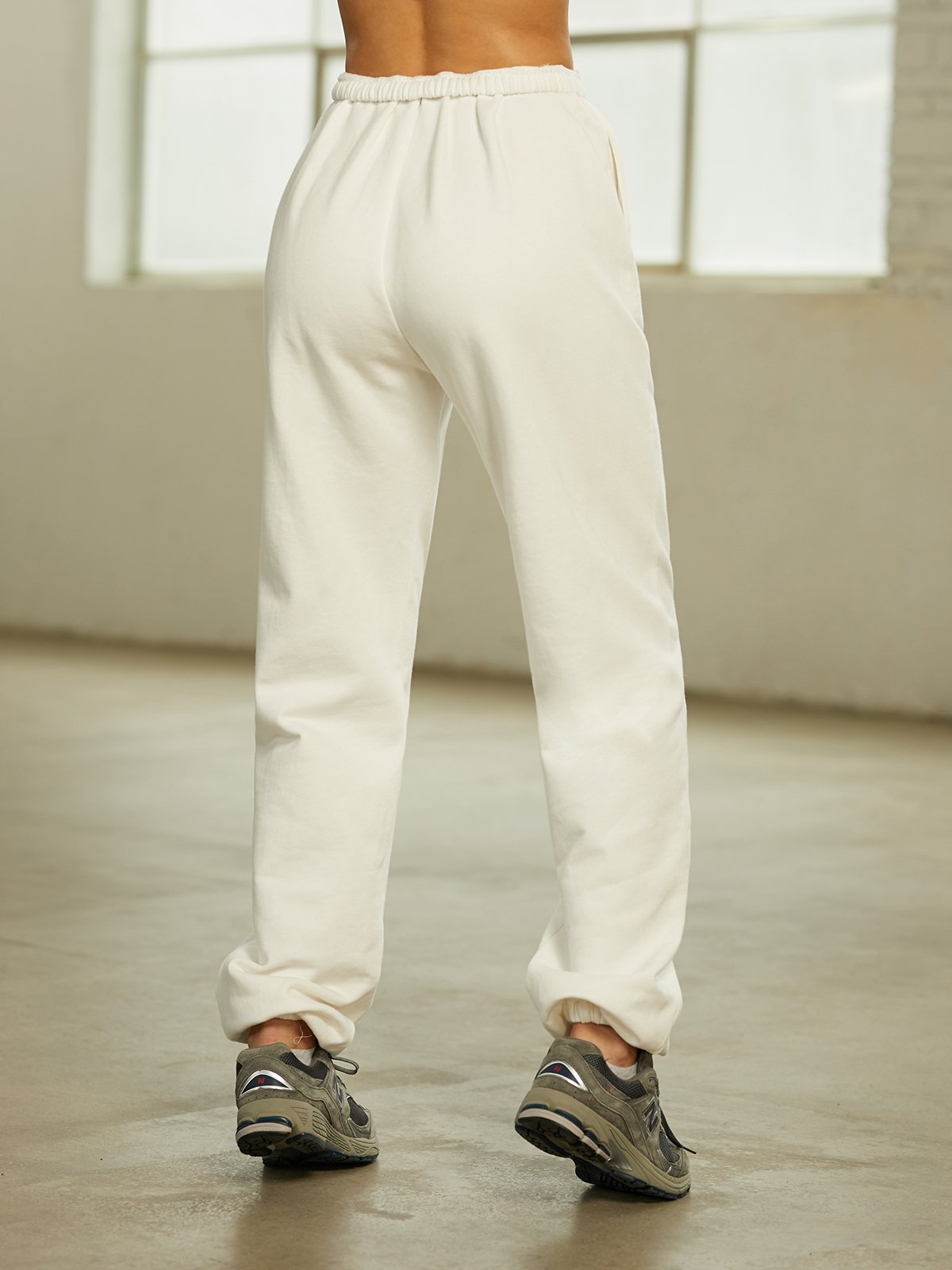 Street Essential - Relaxed Fit Sweatpants