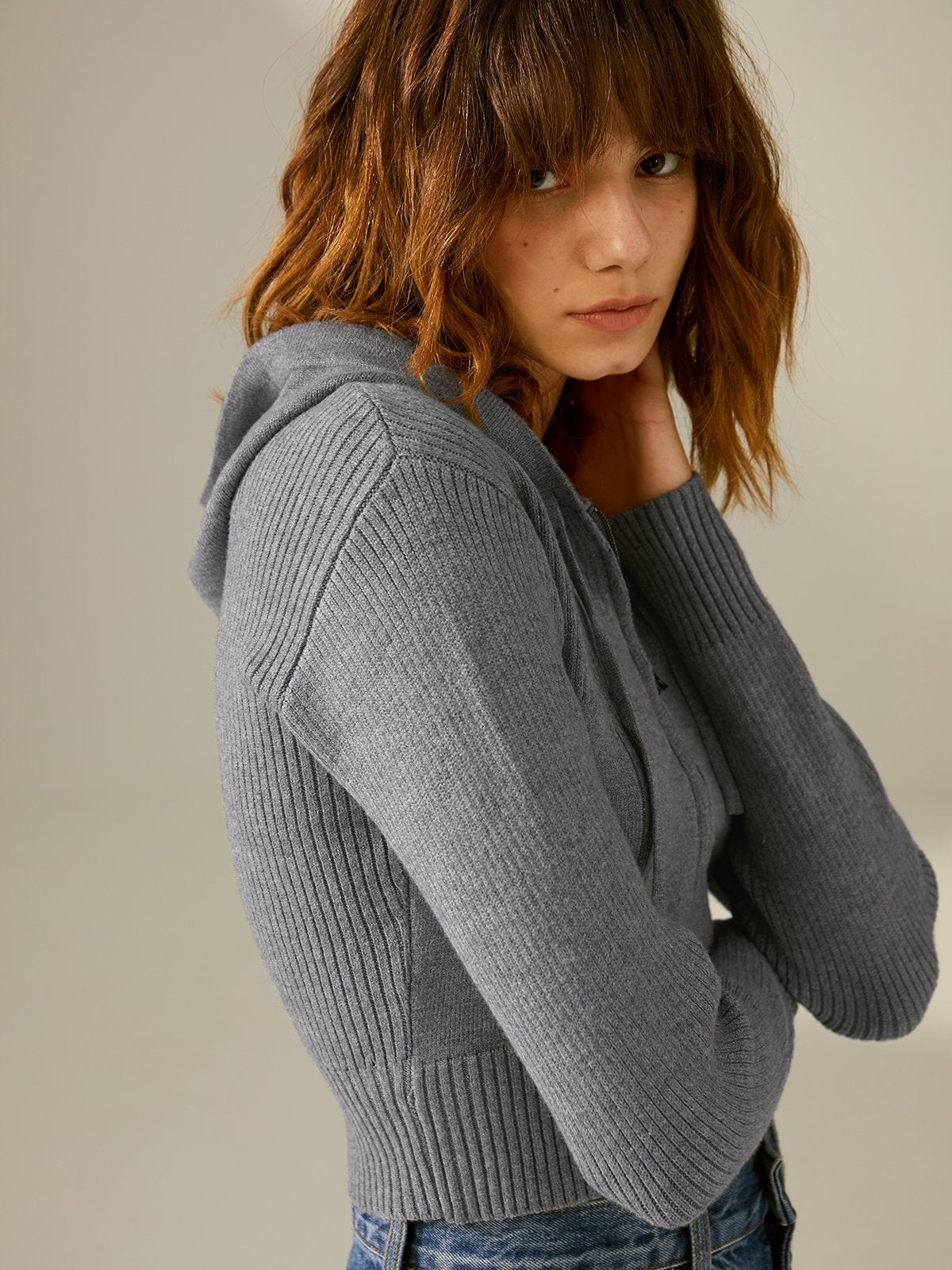 Cropped Essential Zip Up Ribbed Hoodie