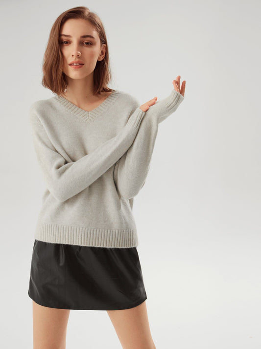 Cashmere V-Neck Essential Sweater