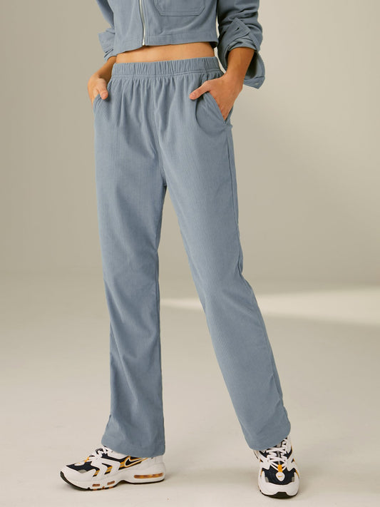 Essential Mid Rise Wide Leg Pants